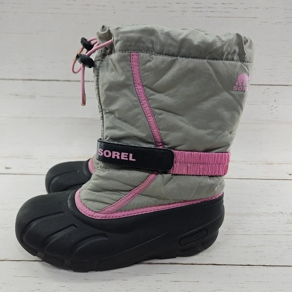 Sorel Winter Flurry‎ Outdoor Snow Boots Youth Size 5 Gray Pink Black NY1965-061